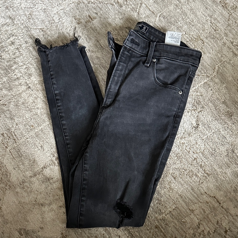 Abercrombie & Fitch Dark Gray Skinny Jeans